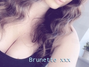 Brunette_xxx