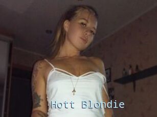 Hott_Blondie