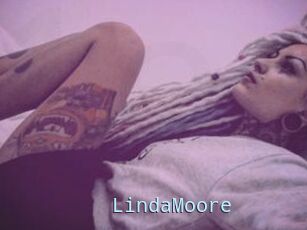 Linda_Moore