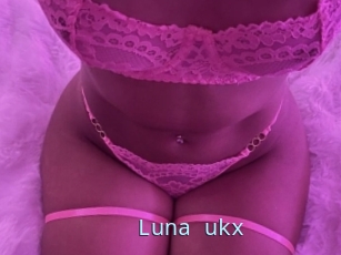 Luna_ukx