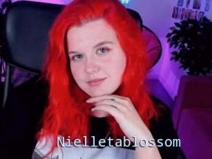 Nielletablossom