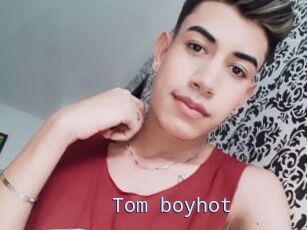 Tom_boyhot