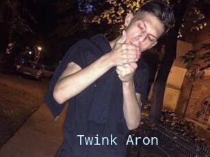 Twink_Aron